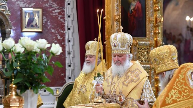 LIVE: Рождественская служба в Храме Христа Спасителя