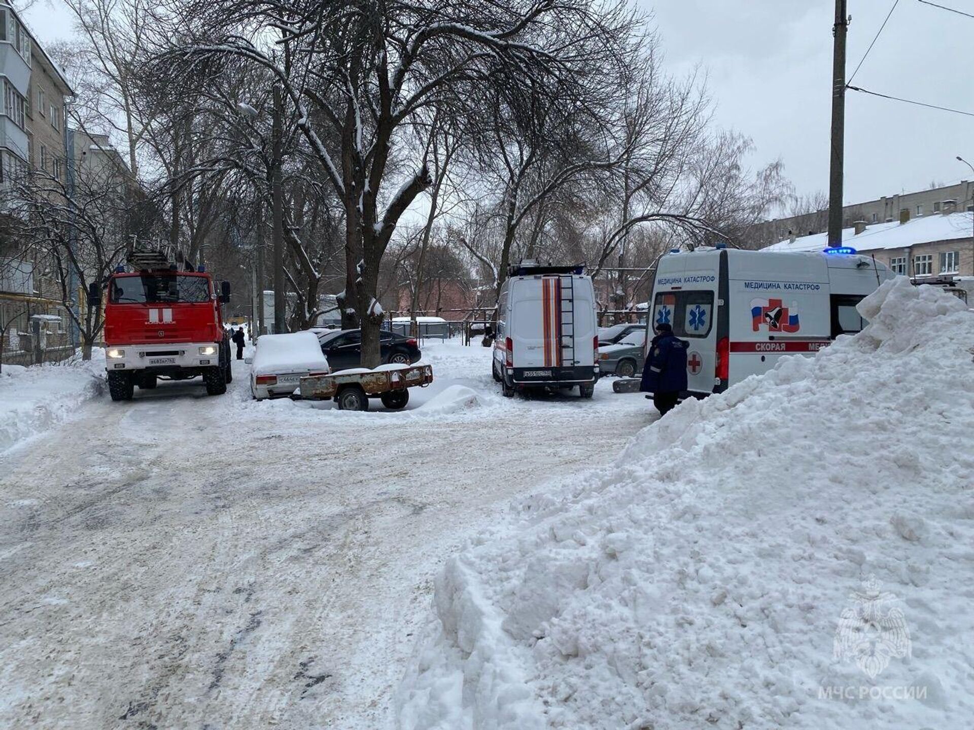 В доме в Самаре взорвался газ при монтаже потолка, есть пострадавшие - РИА  Новости, 06.01.2024