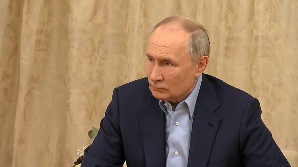 Путин на встрече с семьями героев, погибших в ходе СВО