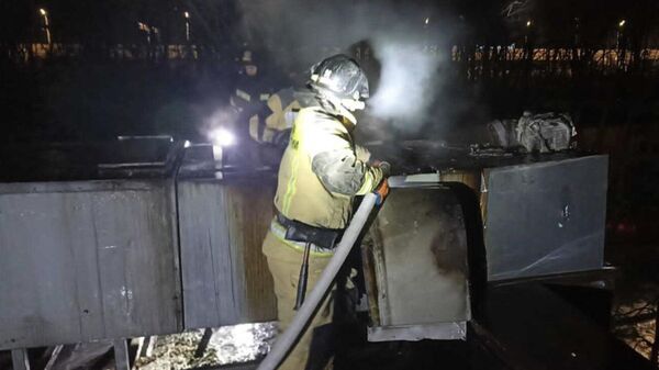 Тушение пожара в гостинично-ресторанном комплексе во Владивостоке