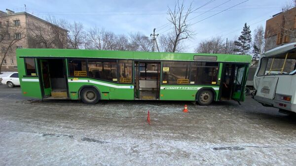Место ДТП с участием маршрутных автобусов в Иркутске. 10 января 2024