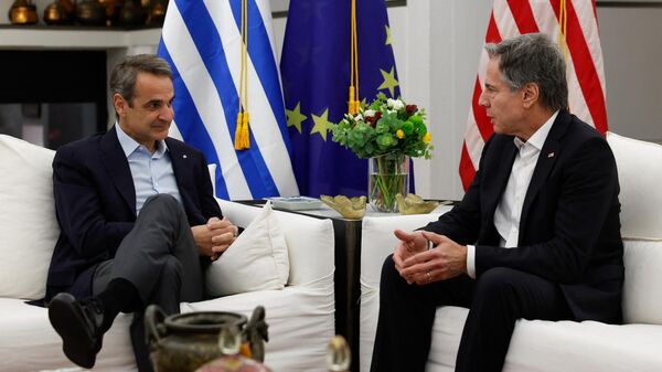 Госсекретарь США Энтони Блинкен и премьер-министр Греции Кириакос Мицотакис во время встречи на Крите. 6 января 2024