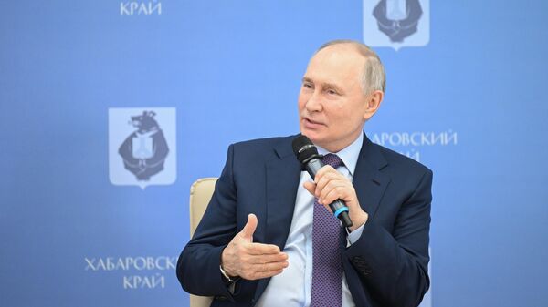 Президент РФ Владимир Путин на встрече в Хабаровске с представителями деловых кругов Дальневосточного федерального округа