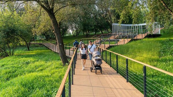 Парадная лестница в московском парке Яуза