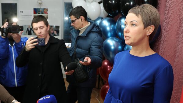 Елена Евсеева в избирательном штабе Владимира Путина в Донецке