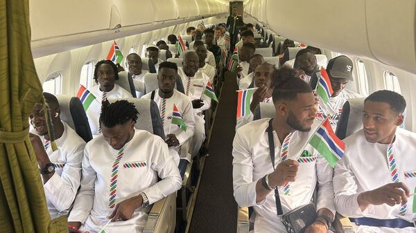 Футболисты сборной Гамбии в самолете