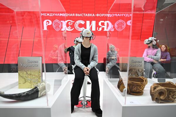 Работа выставки Россия