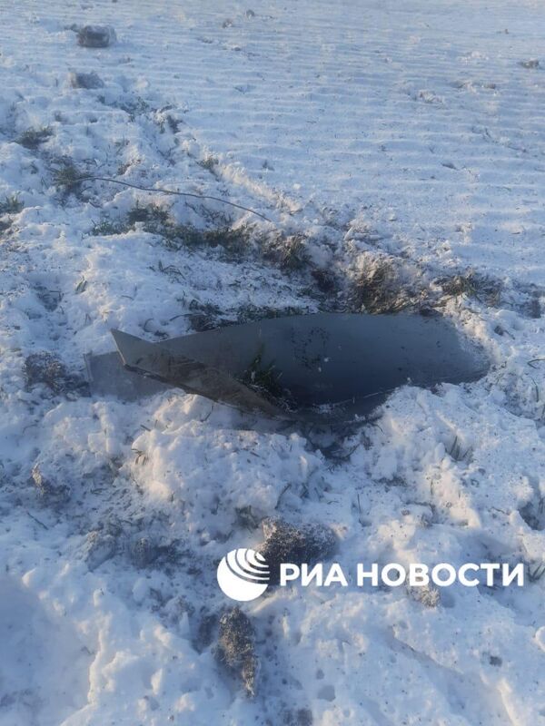 Неустановленное устройство, обнаруженное на дороге между станицами Кубани 