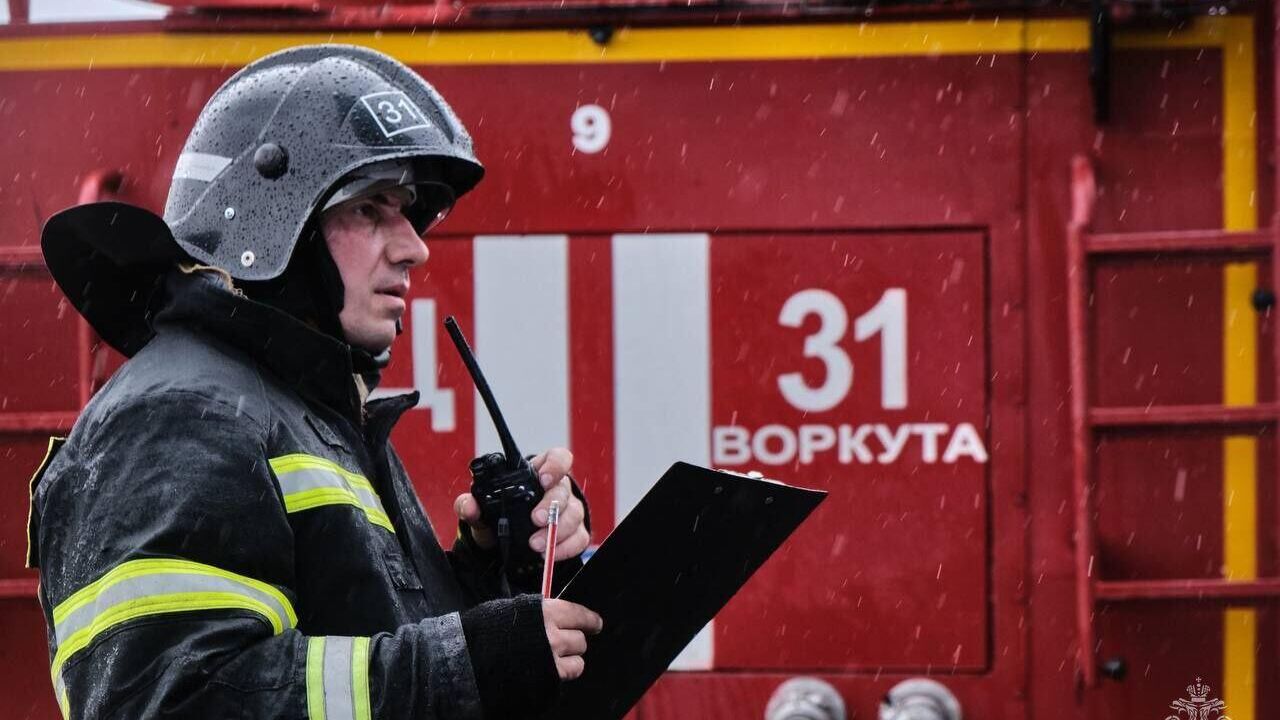 Сотрудник подразделения Воркутинского взвода военизированной горноспасательной части на шахте Заполярная - РИА Новости, 1920, 17.02.2024