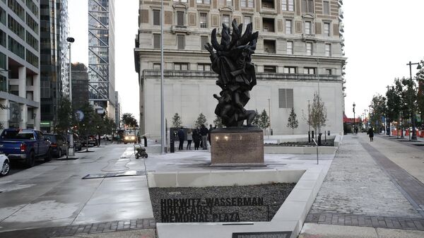 Мемориал жертвам Холокоста в городе Филадельфия, США