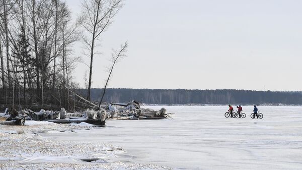 Замерзшее Новосибирское водохранилище