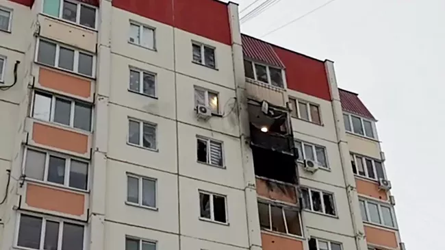 Жилой дом в Воронеже, пострадавший в результате ночной атаки дронов со стороны ВСУ