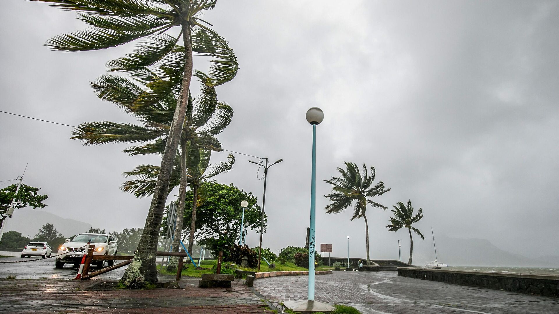 Ураган Белаль в Махебурге, Маврикий. 15 января 2024 - РИА Новости, 1920, 15.01.2024