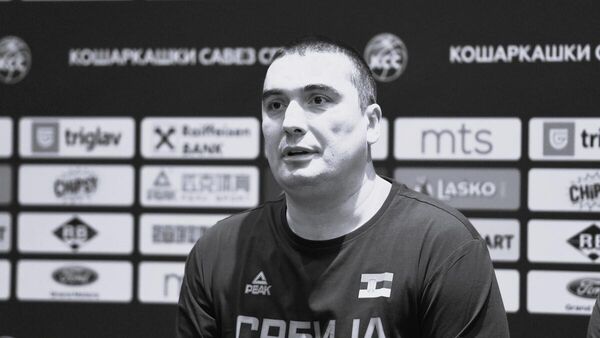 Бывший сербский баскетболист и тренер Деян Милоевич