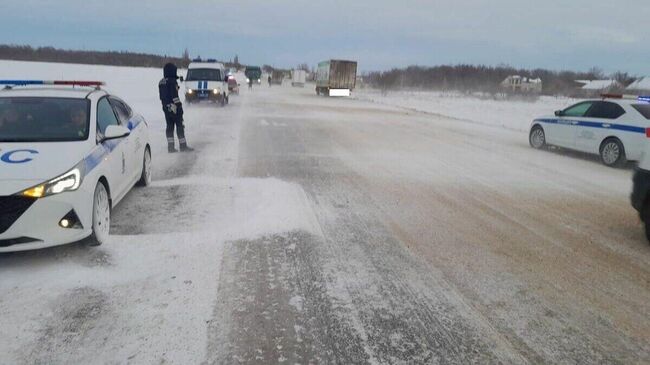 Трассе М-3 после аварийной посадки вертолёта в Брянской области