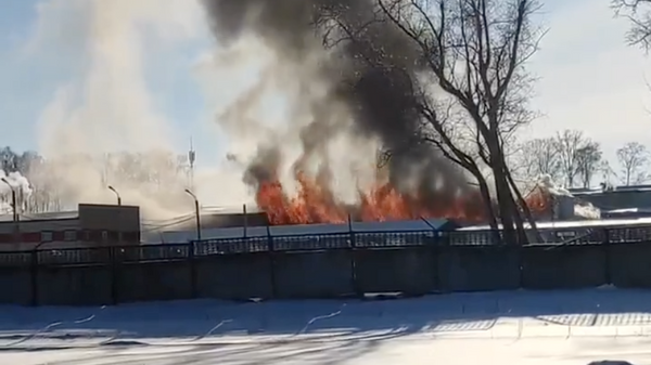Пожар на мебельном складе в Саранске