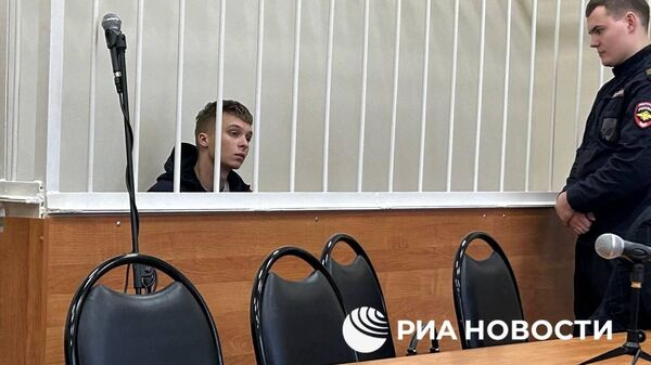 Обвиняемый в покушении на убийство и разжигании национальной вражды в Белгороде во время судебного заседания, 18 января 2024 года