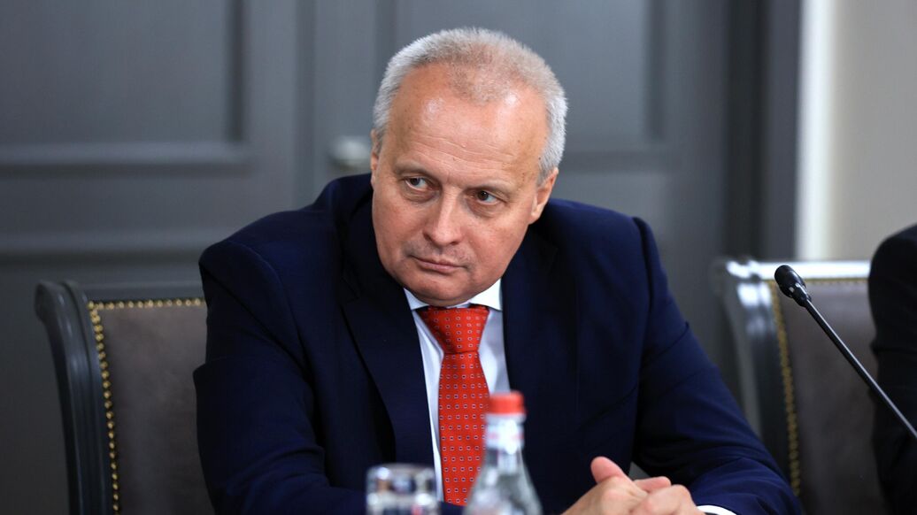 © Sputnik / Асатур ЕсаянцПерейти в медиабанк<br>Чрезвычайный и полномочный посол РФ в Республике Армения Сергей Копыркин. Архивное фото