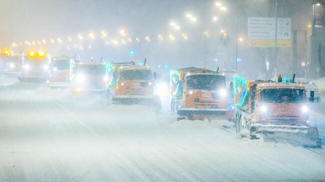 Уборка снега в Москве