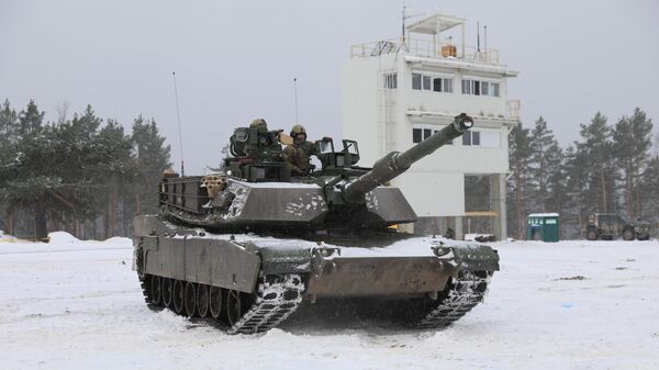 Танк M1A3 Abrams армии США во время учений