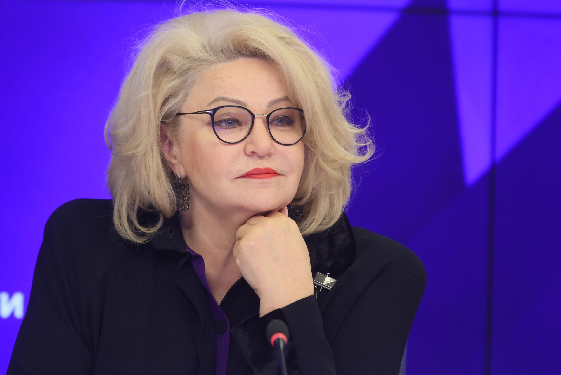 Председатель Комитета Государственной Думы Российской Федерации по вопросам семьи, женщин и детей Нина Останина Председатель Комитета Государственной Думы Российской Федерации по вопросам семьи, женщин и детей Нина Останина - РИА Новости, 1920, 05.03.2025
