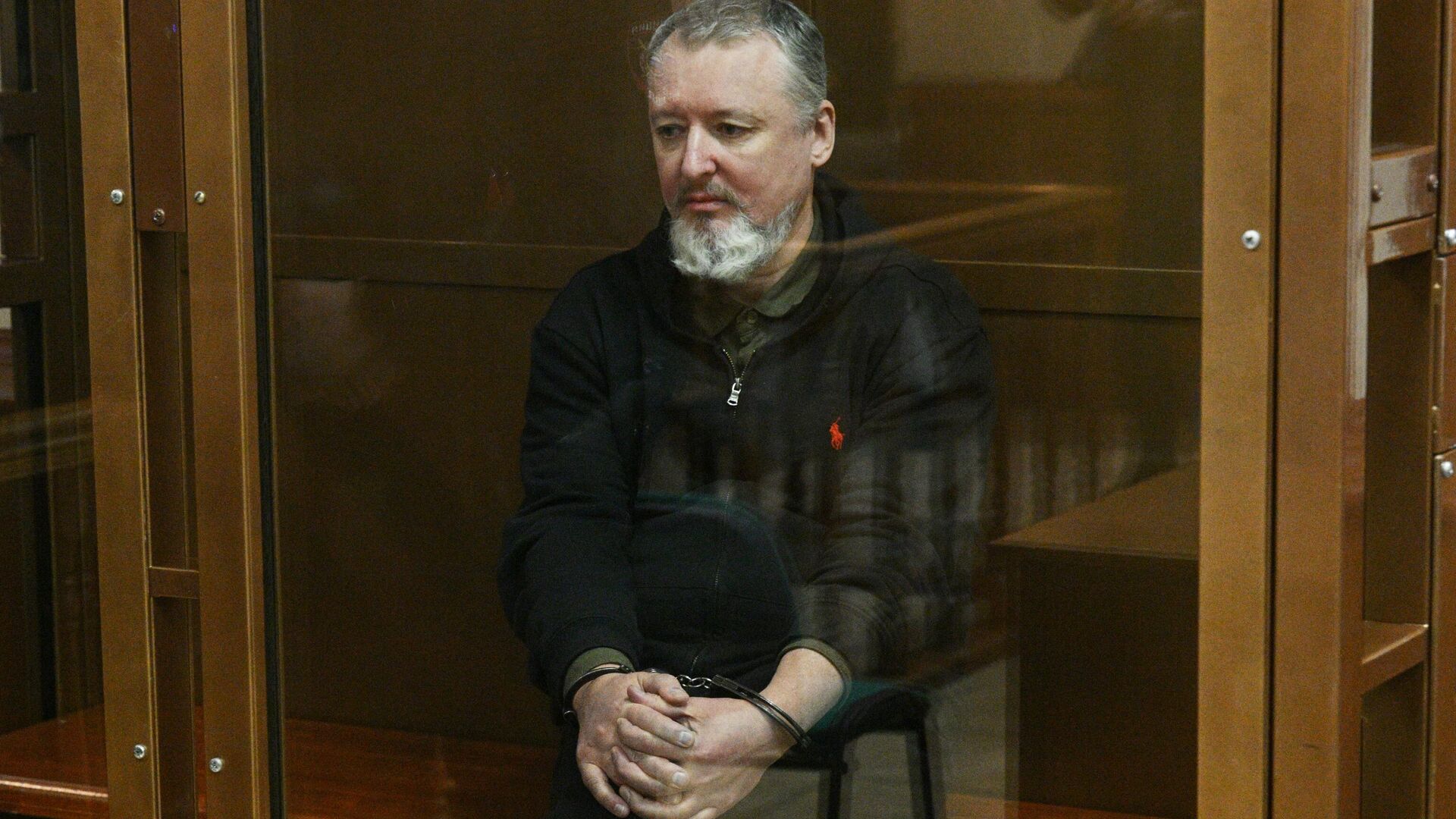 Игорь Стрелков (Гиркин) во время оглашения приговора в Мосгорсуде - РИА Новости, 1920, 29.05.2024