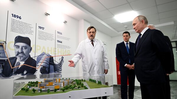 Рабочая поездка президента России Владимира Путина в Калининград
