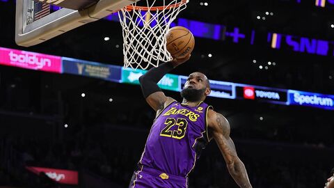 Леброн Джеймс