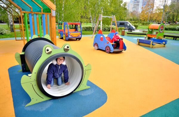 Детская площадка в Очаково-Матвеевском