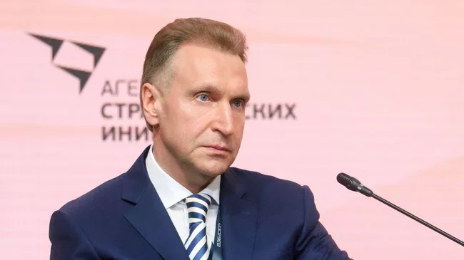 Председатель ВЭБ.РФ Игорь Шувалов на встрече со студентами многопрофильного лицея Перспектива в Казани