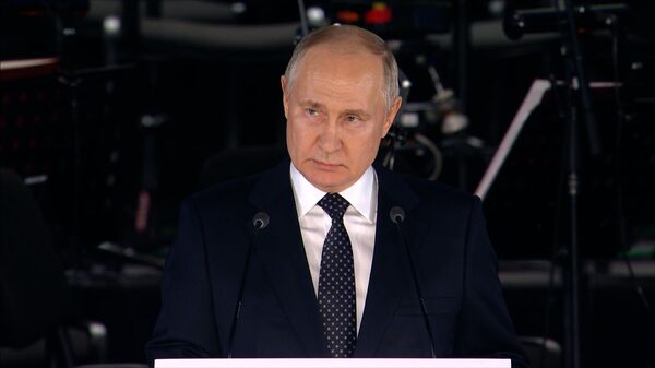 Путин на концерте в честь 80-летия освобождения Ленинграда от блокады