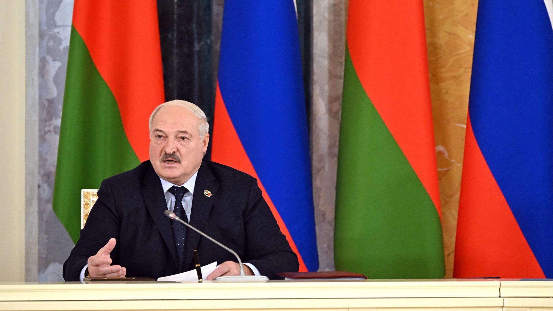 Президент Республики Беларусь Александр Лукашенко - РИА Новости, 1920, 11.04.2024