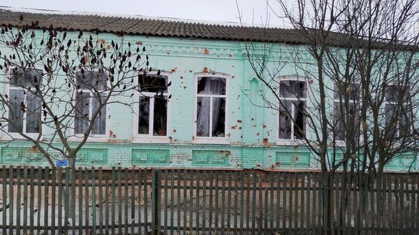 Последствия обстрела частного дома в селе Свердликово в Курской области. 29 января 2024