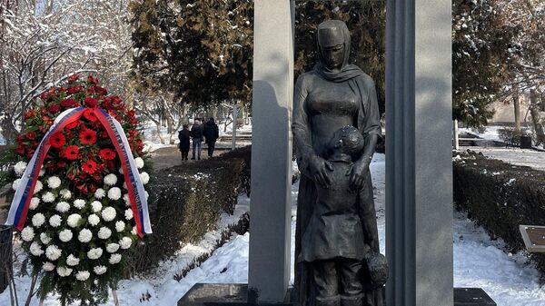 Памятник детям блокадного Ленинграда в Ереване