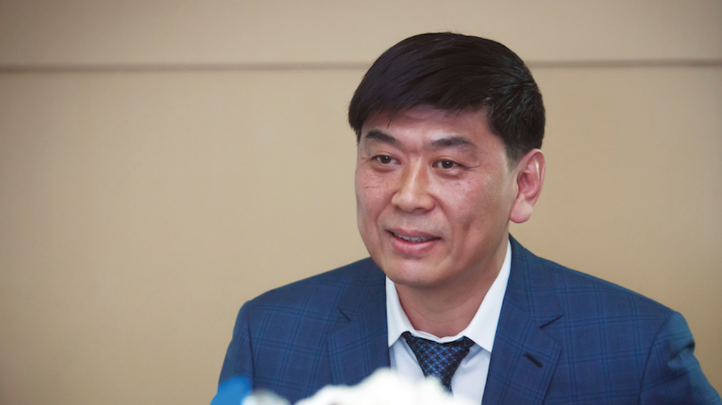 Суд не закрыл дело "крабового короля" Кана о контрабанде