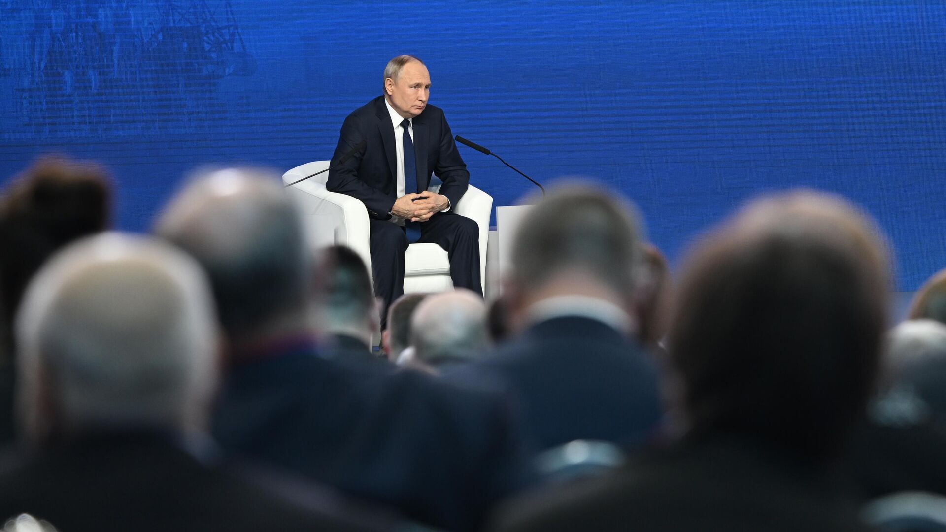 Президент РФ Владимир Путин встречается с доверенными лицами в рамках своей избирательной кампании1