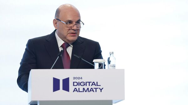 Председатель правительства РФ Михаил Мишустин выступает на пленарной сессии международного цифрового форума Digital Almaty 2024: Индустрия Х в центре делового сотрудничества Атакент в Алма-Ате