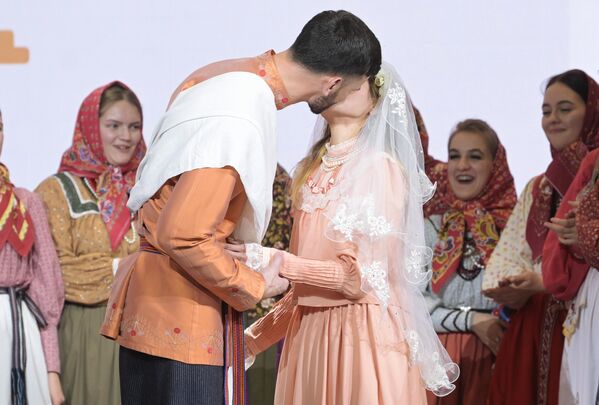 Тюкалинская свадьба на Международной выставке-форуме Россия