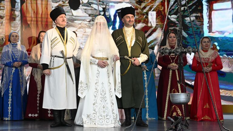 Традиционная осетинская свадьба в День региона - Республики Северной Осетии - Алании на Международной выставке-форуме Россия Традиционная осетинская свадьба в День региона - Республики Северной Осетии - Алании на Международной выставке-форуме Россия
