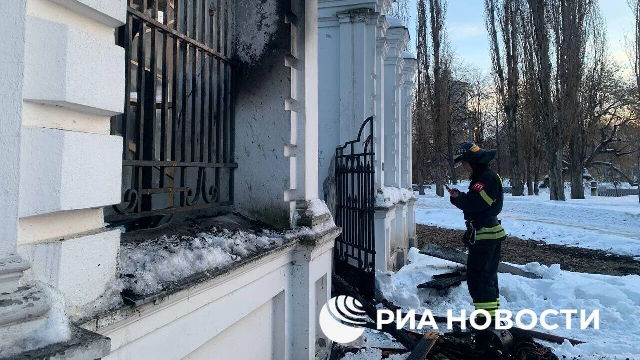 Место возгорания на территории храма святителя Николая Мирликийского в Москве - РИА Новости, 1920, 02.02.2024