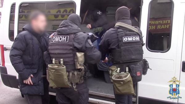 Задержание УФСБ троих участников группы, которые подозреваются в организации незаконной миграции в Ростове-на-Дону