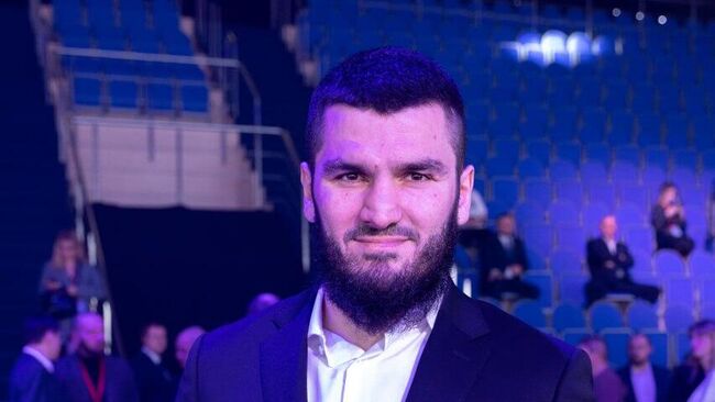 Артур Бетербиев