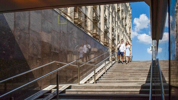 Более 8 тысяч кв метров гранитных лестниц отремонтировали в Москве в 2023 году
