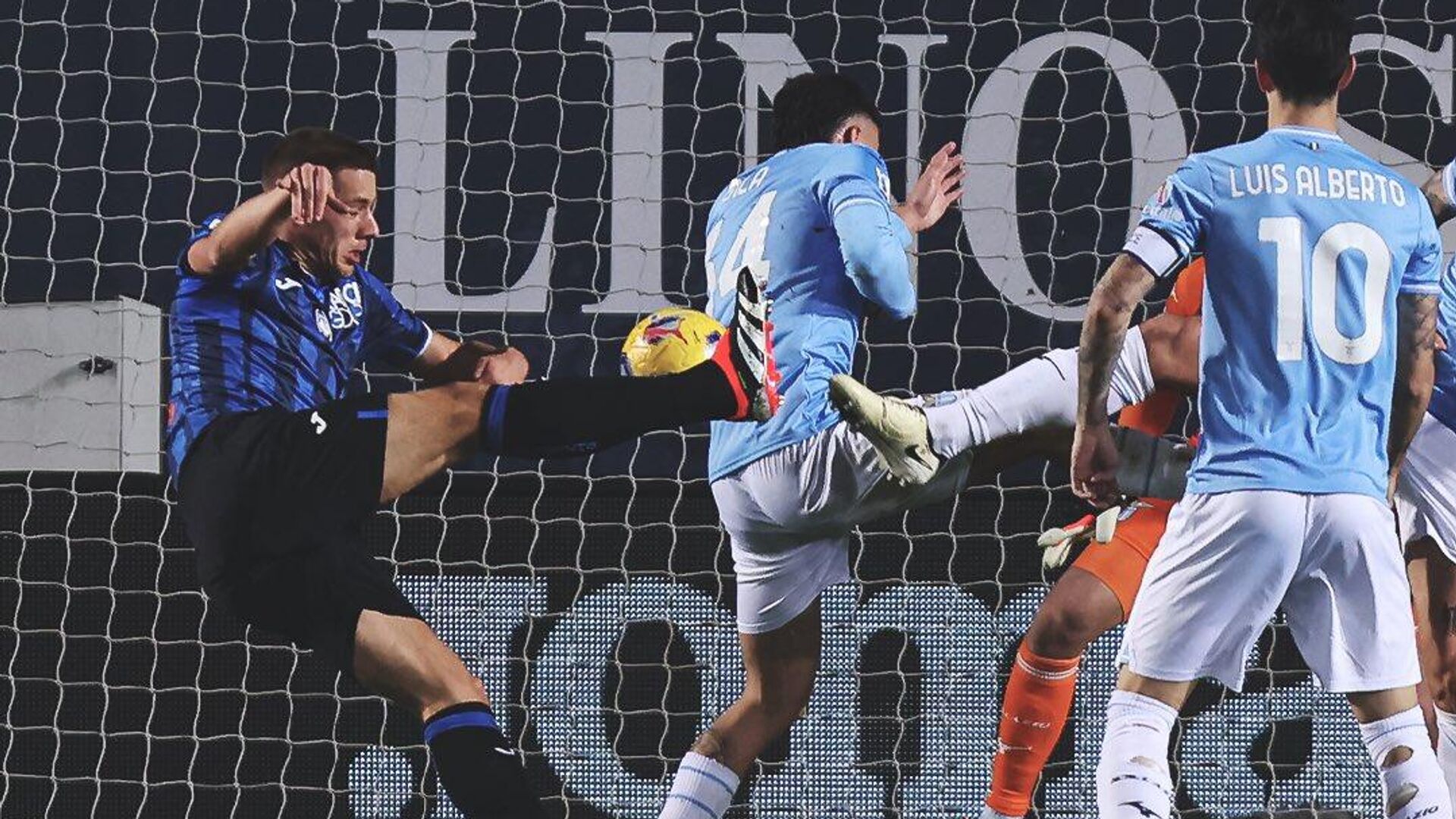 Игровой эпизод матча Аталанта – Лацио - РИА Новости, 1920, 04.11.2025