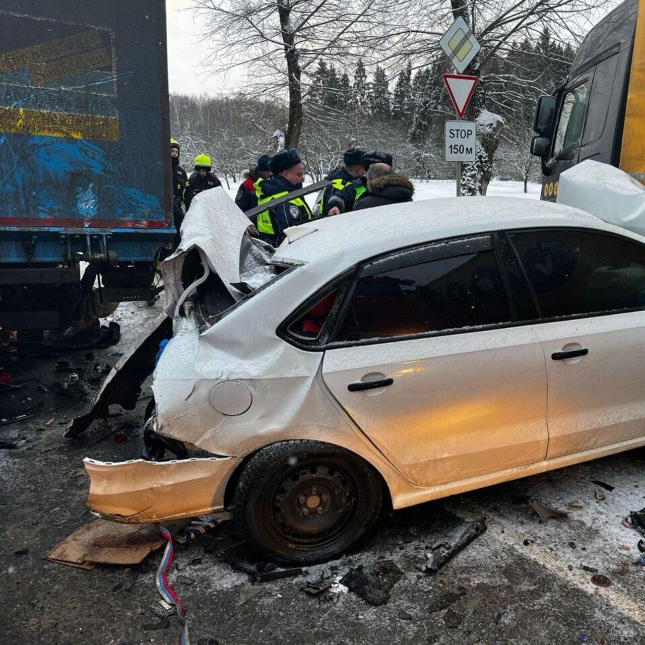 На Варшавском шоссе в Москве столкнулись шесть машин - РИА Новости,  06.02.2024