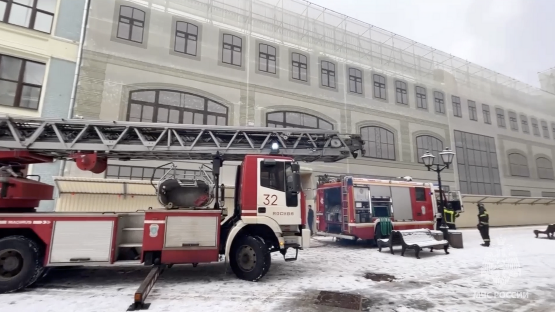 Место пожара в реконструируемом здании по улице Никольской - РИА Новости, 1920, 06.02.2024