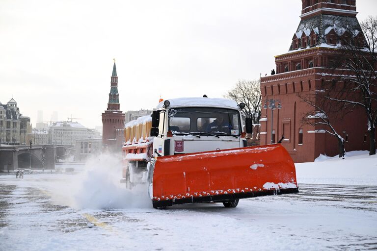 Последствия снегопада в Москве