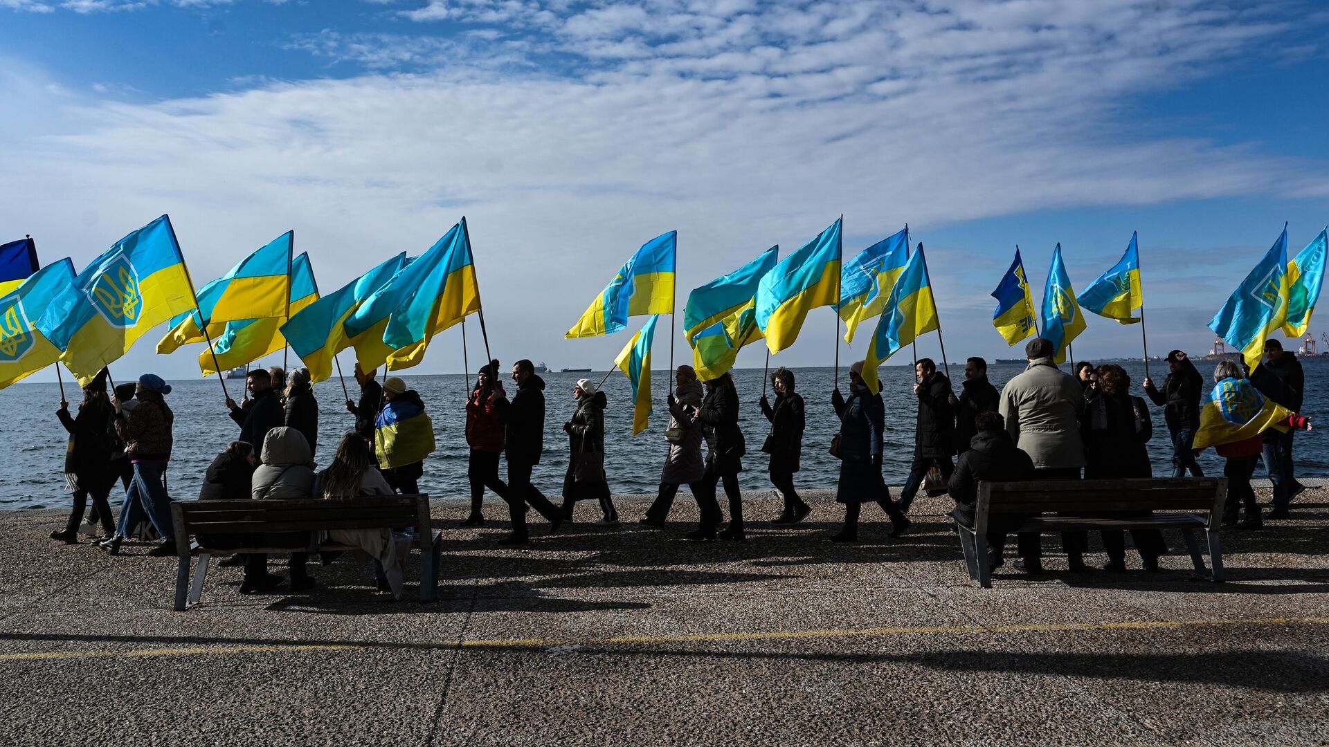 Украинские беженцы, живущие в Греции, на демонстрации в Салониках - РИА Новости, 1920, 09.02.2024