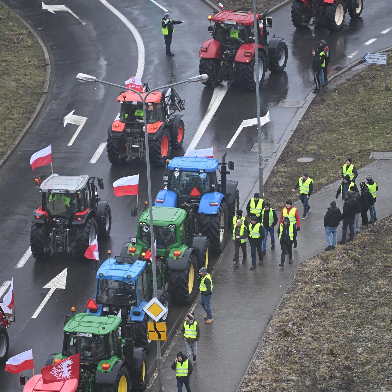 В Польше стартует протест фермеров, недовольных импортом с Украины - РИА  Новости, 09.02.2024