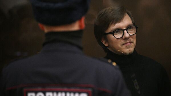 Кирилл Суханов, обвиняемый в вымогательстве, ожидает оглашения приговора в Хамовническом суде